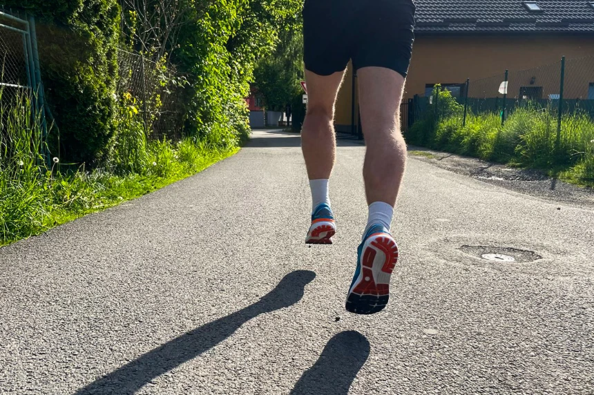 Brooks Ghost 16